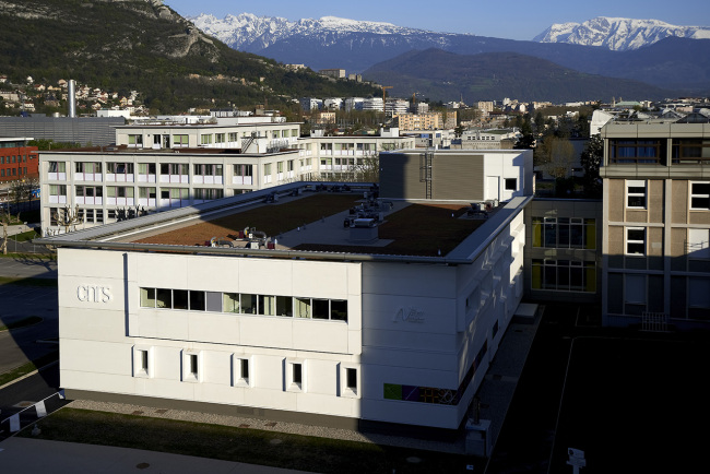 Vue générale du nouveau bâtiment achevé 2