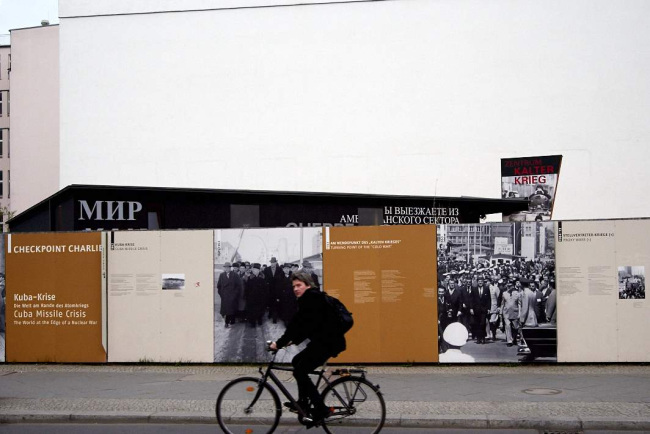 Check point Charlie, Berlin 2