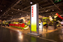 Vue du stand Claas au Sima