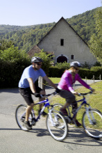 Cyclotourisme aux abords de la grange Dimière