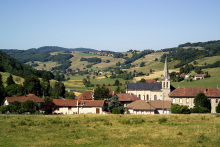 Village niché au creux d'un vallon