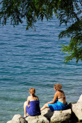 Après le bain, contemplation du lac