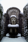 Musée Hébert en hiver, sculpture enneigée 1